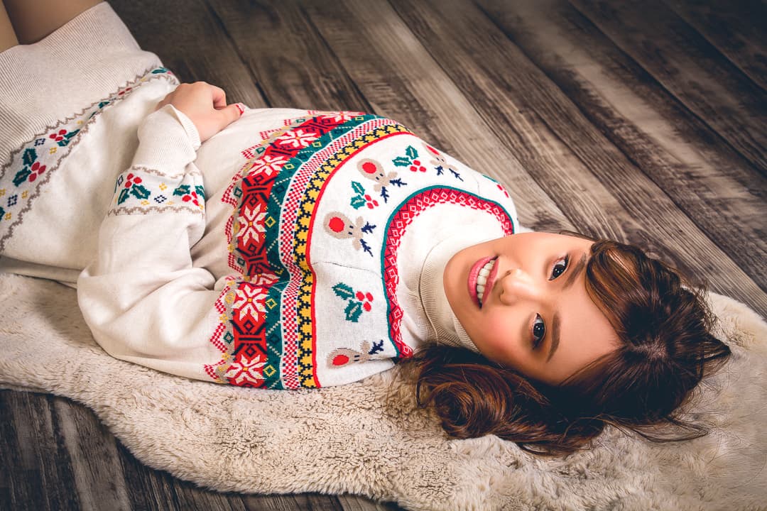 Relaxed makeover portrait with festive style at Fotkaplus Edinburgh studio
