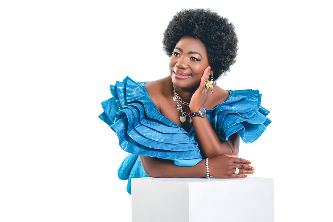 Vibrant blue dress makeover portrait at Fotkaplus Edinburgh