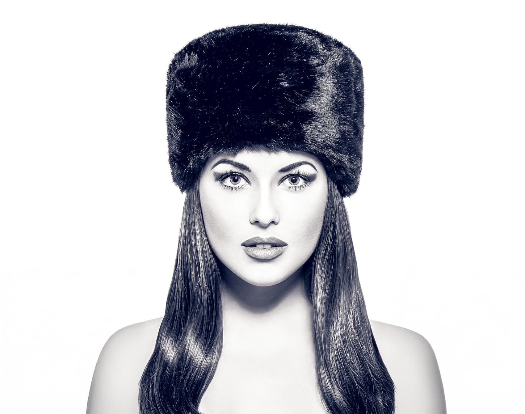 Monochrome makeover portrait at Fotkaplus Edinburgh studio